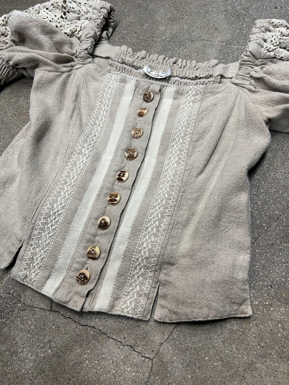 티롤리안 오픈숄더 레이스 리넨 브라우스 상품이미지2