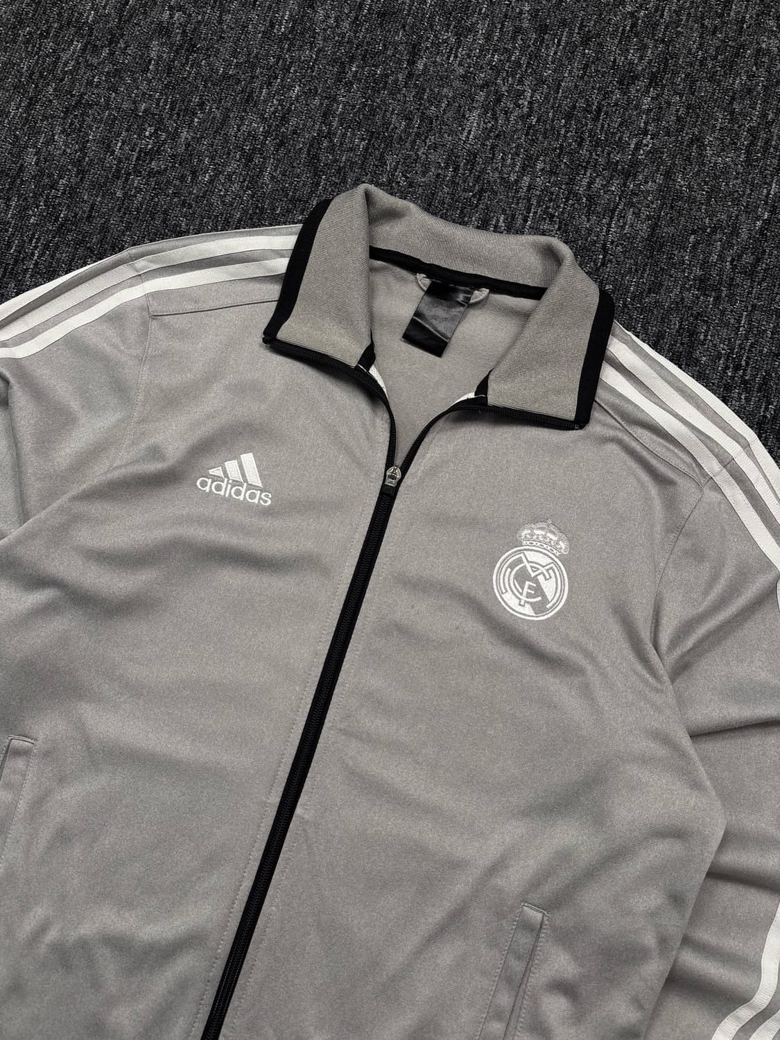 아디다스 레알마드리드 그레이 트랙탑 져지 상품이미지6