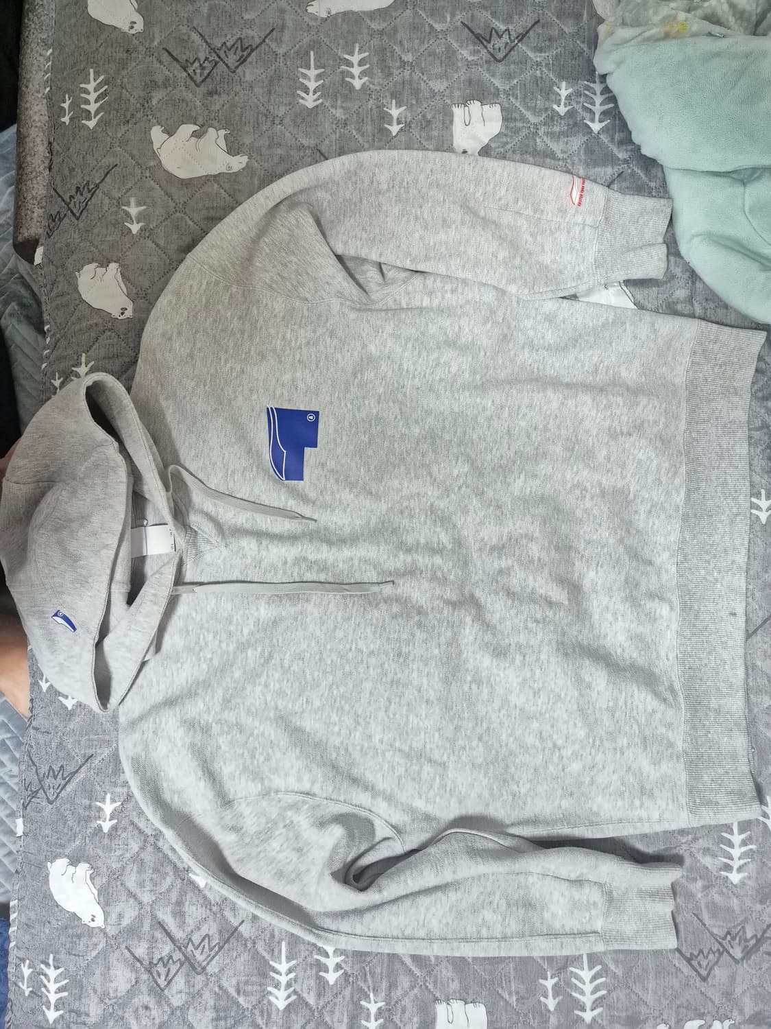 아더에러 퓨마 후드티 상품이미지1