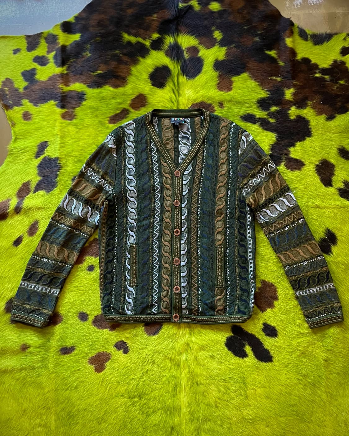 1990s COOGI 3D Cable Green Knit Cardigan 상품이미지3
