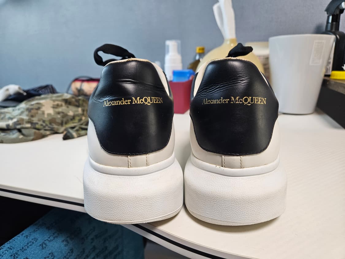 알렉산더맥퀸 오버솔 스니커즈 270.275 상품이미지2