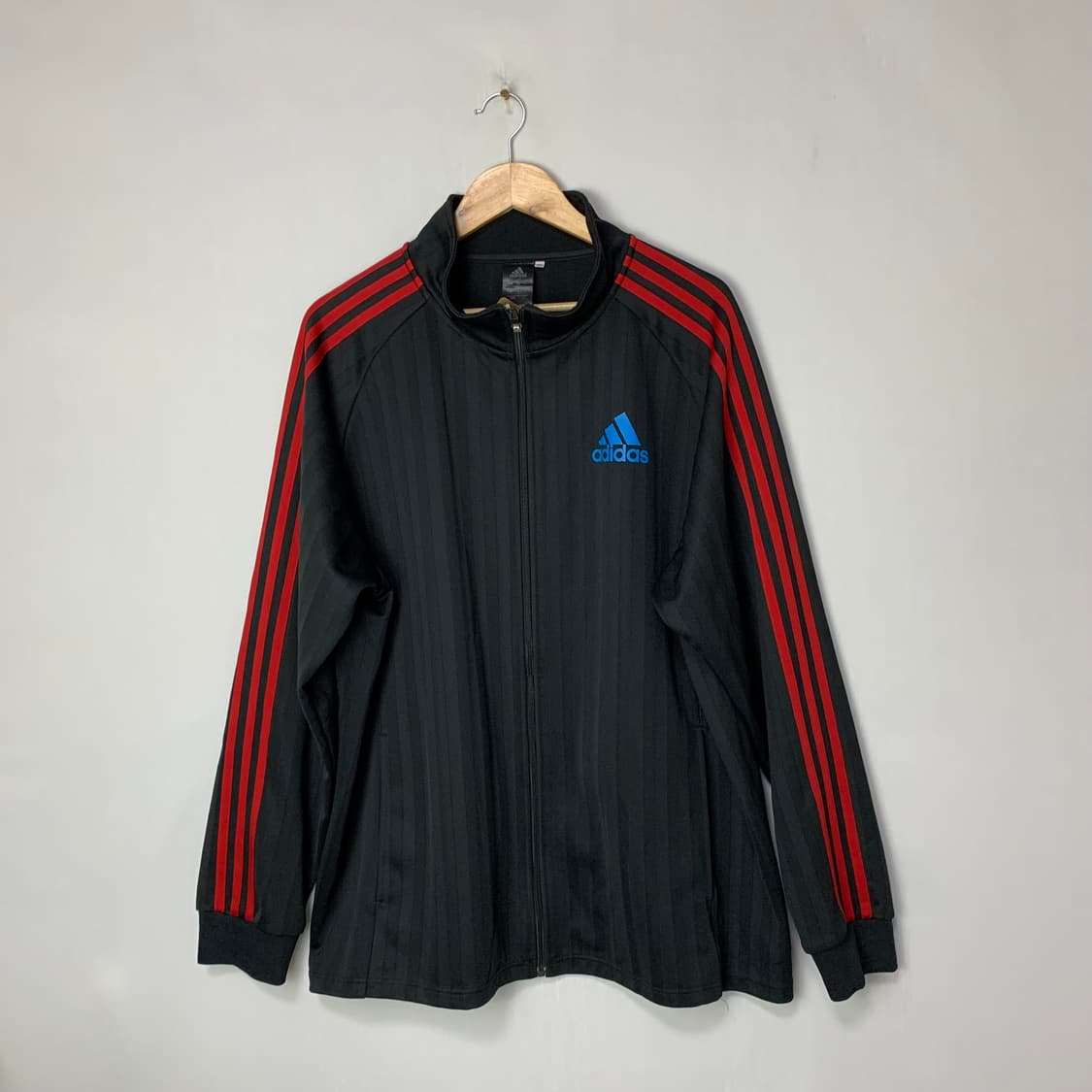 Jpn 아디다스 블랙/레드 삼선 트랙탑 져지 빈티지 상품이미지1