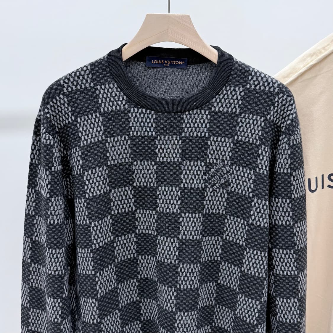 [S+급/XL] 루이비통 다미에 울 크루넥 니트 블랙 상품이미지2