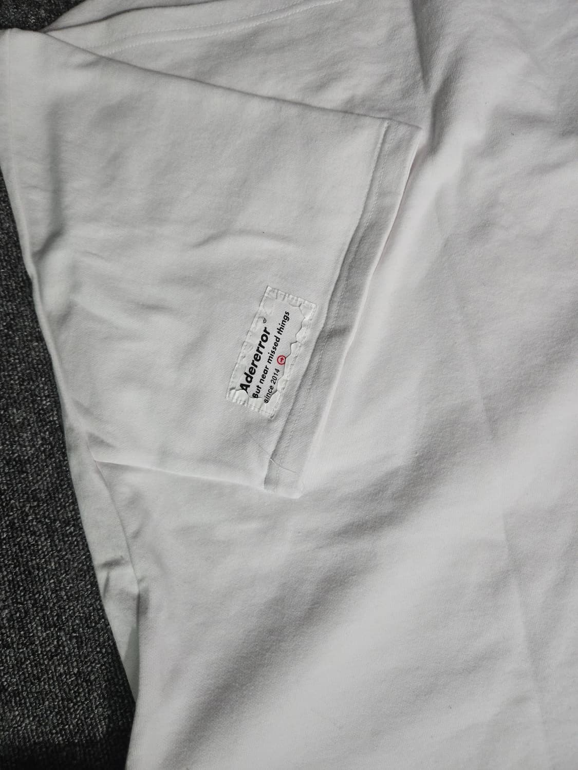 아더에러 티셔츠팝니다 상품이미지7