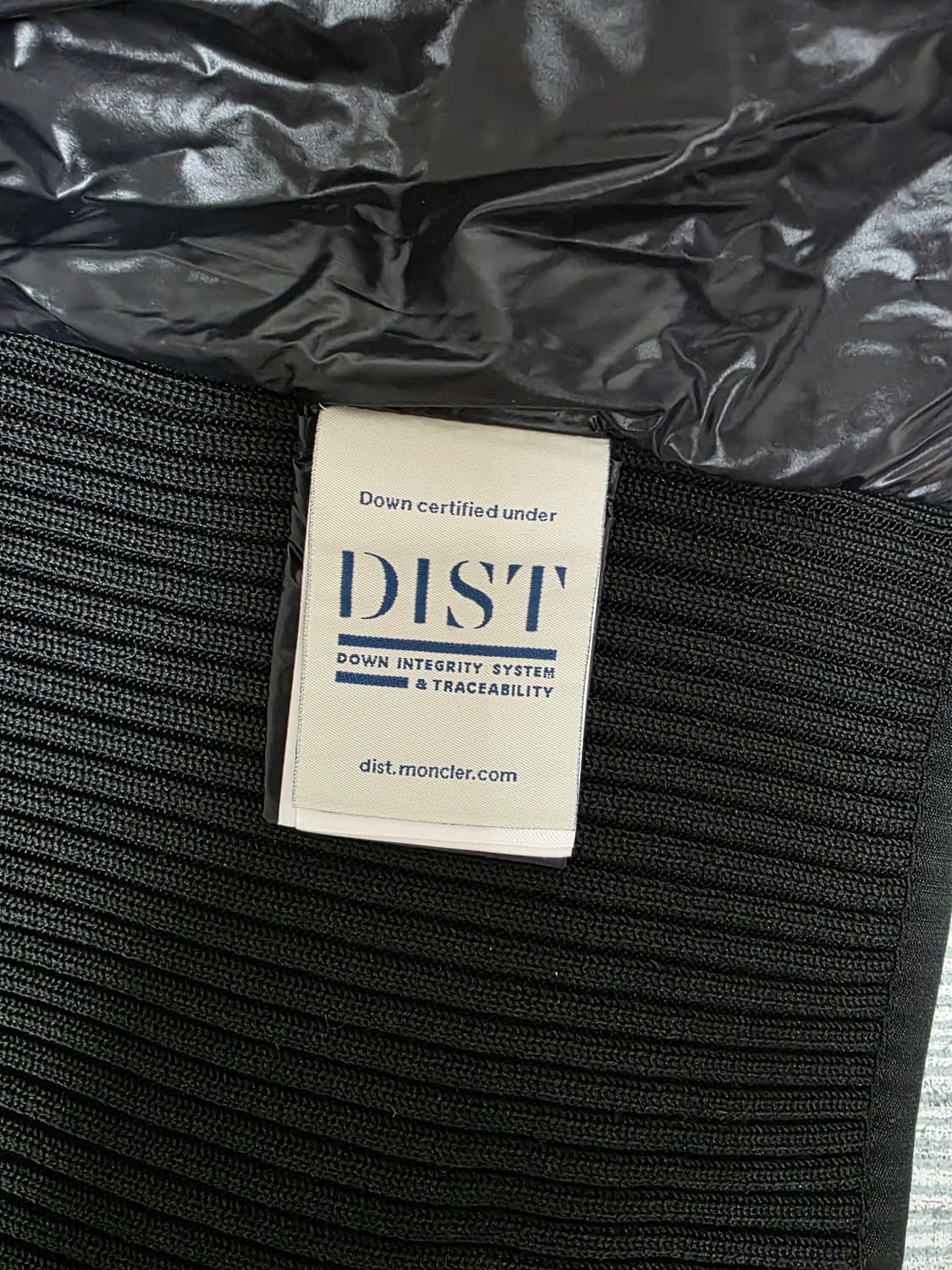 몽클레어 니트 패딩 판매합니다 상품이미지6