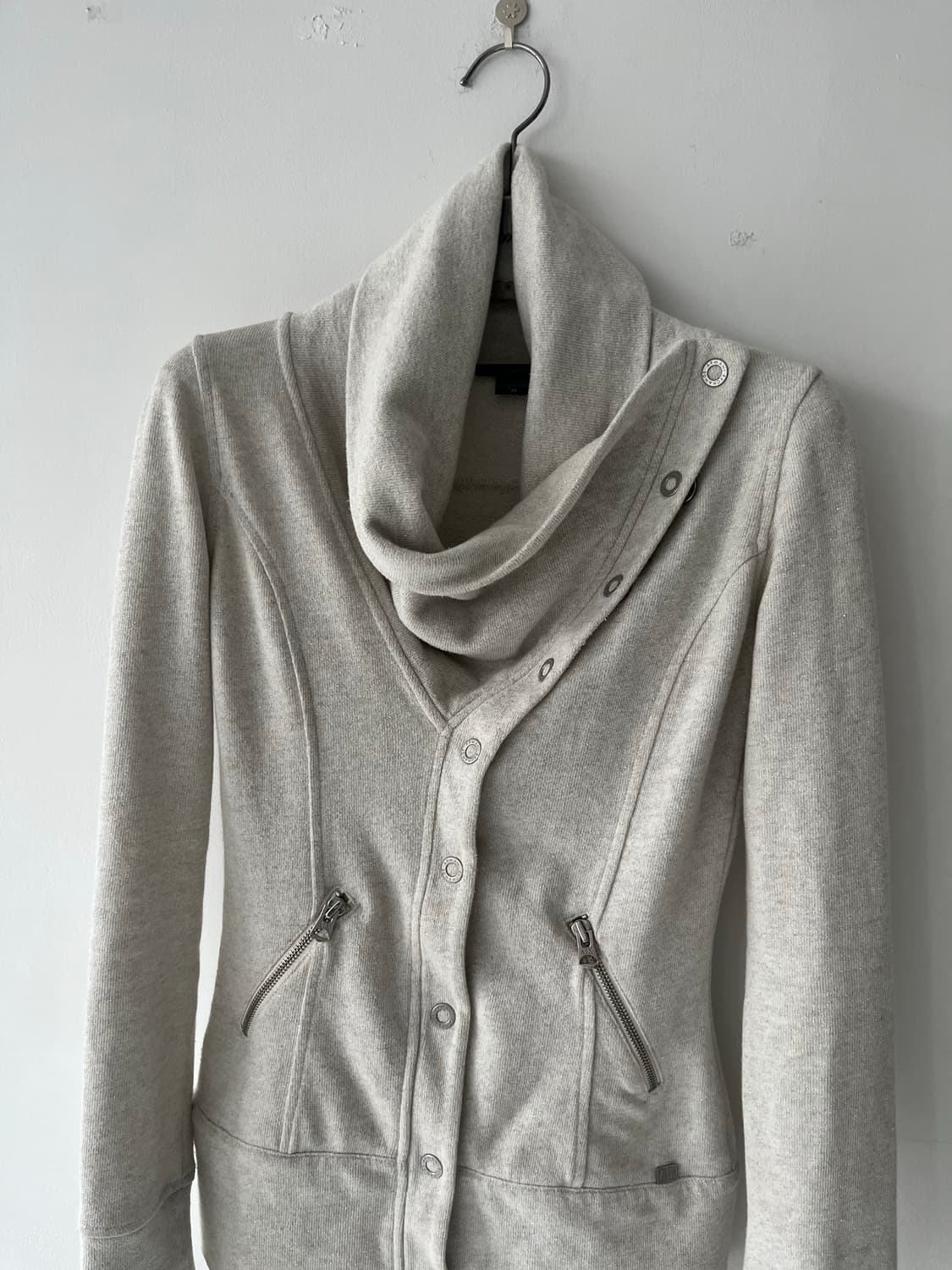 A/X 드레이프 하이넥 버튼 탑 상품이미지4