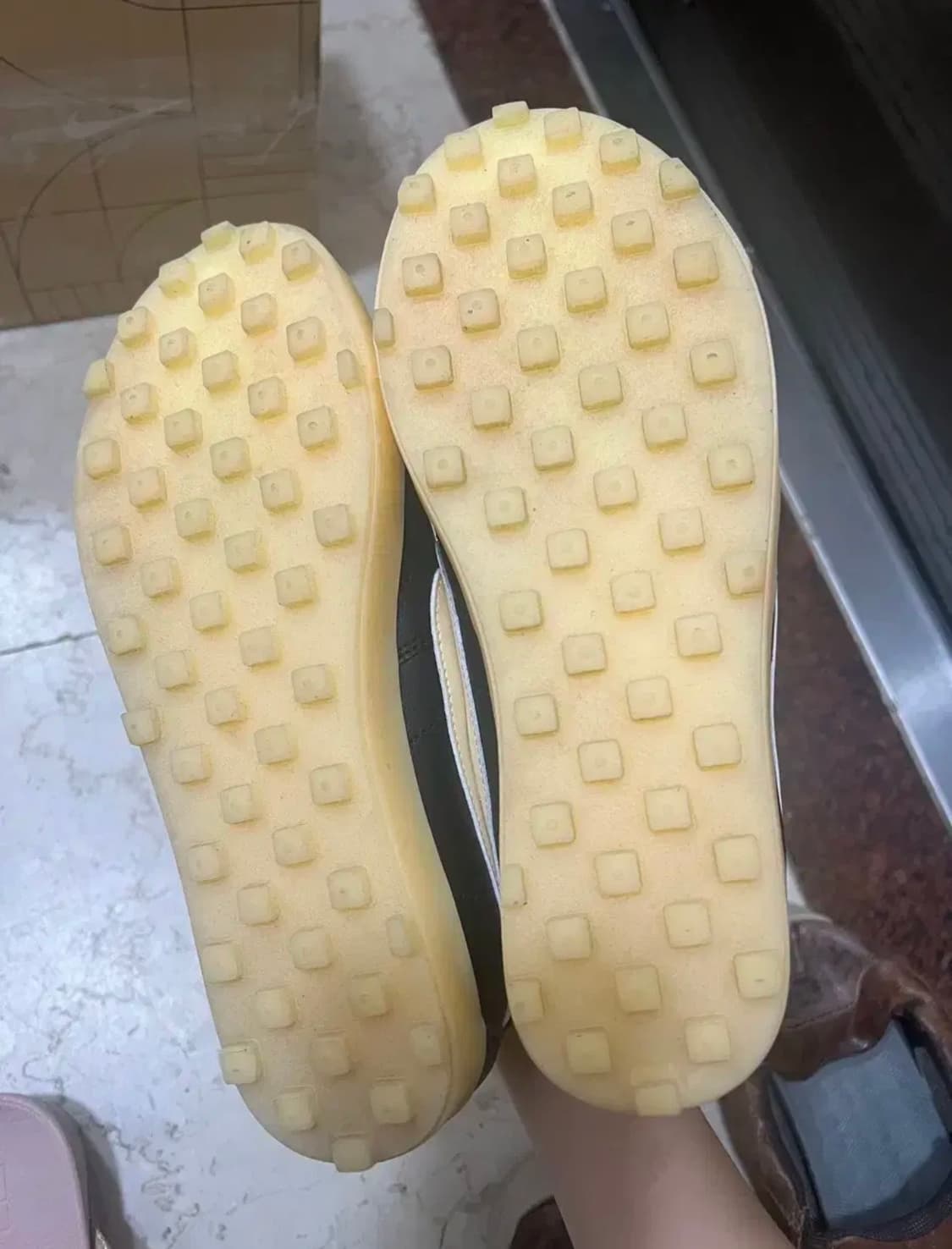 나이키 아스트로그래버 블랙 무슬린 240 상품이미지5