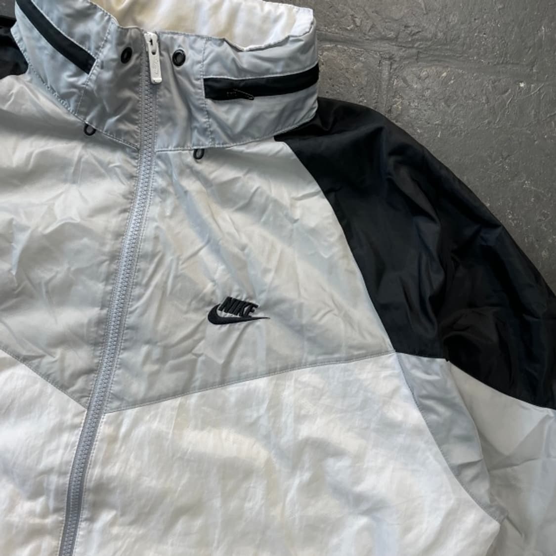 105 나이키 윈드러너 빅스우시 바람막이  상품이미지2