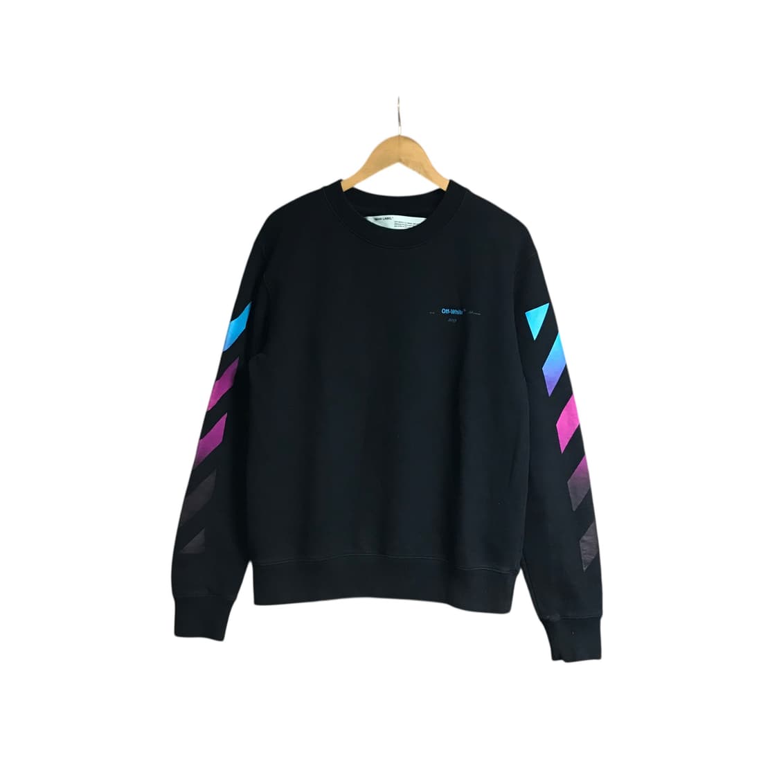 오프화이트 그라데이션 스웻셔츠 상품이미지3