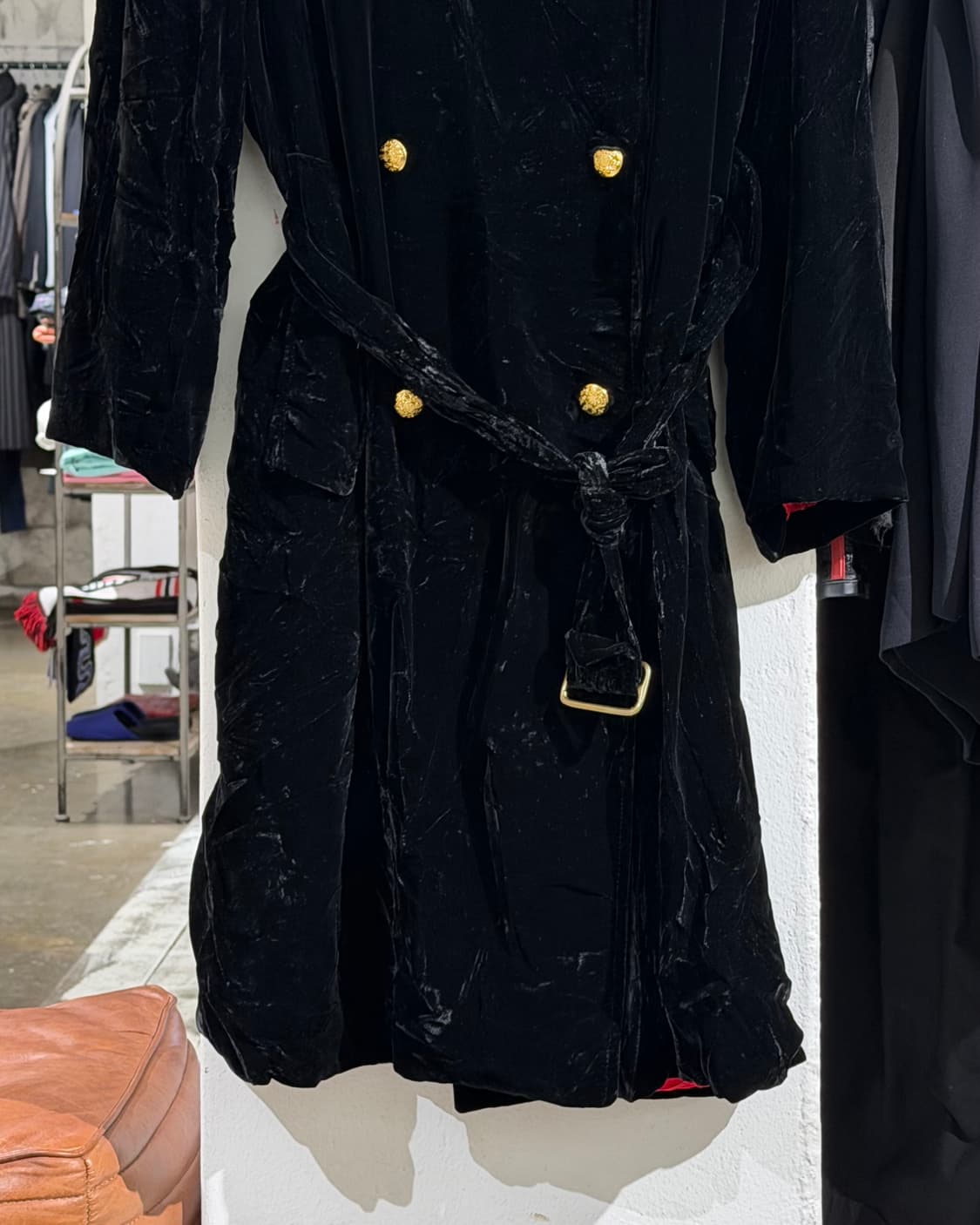 랄프로렌 퍼플라벨 블랙 벨벳 금장 버튼 벨티드 롱코트 상품이미지5