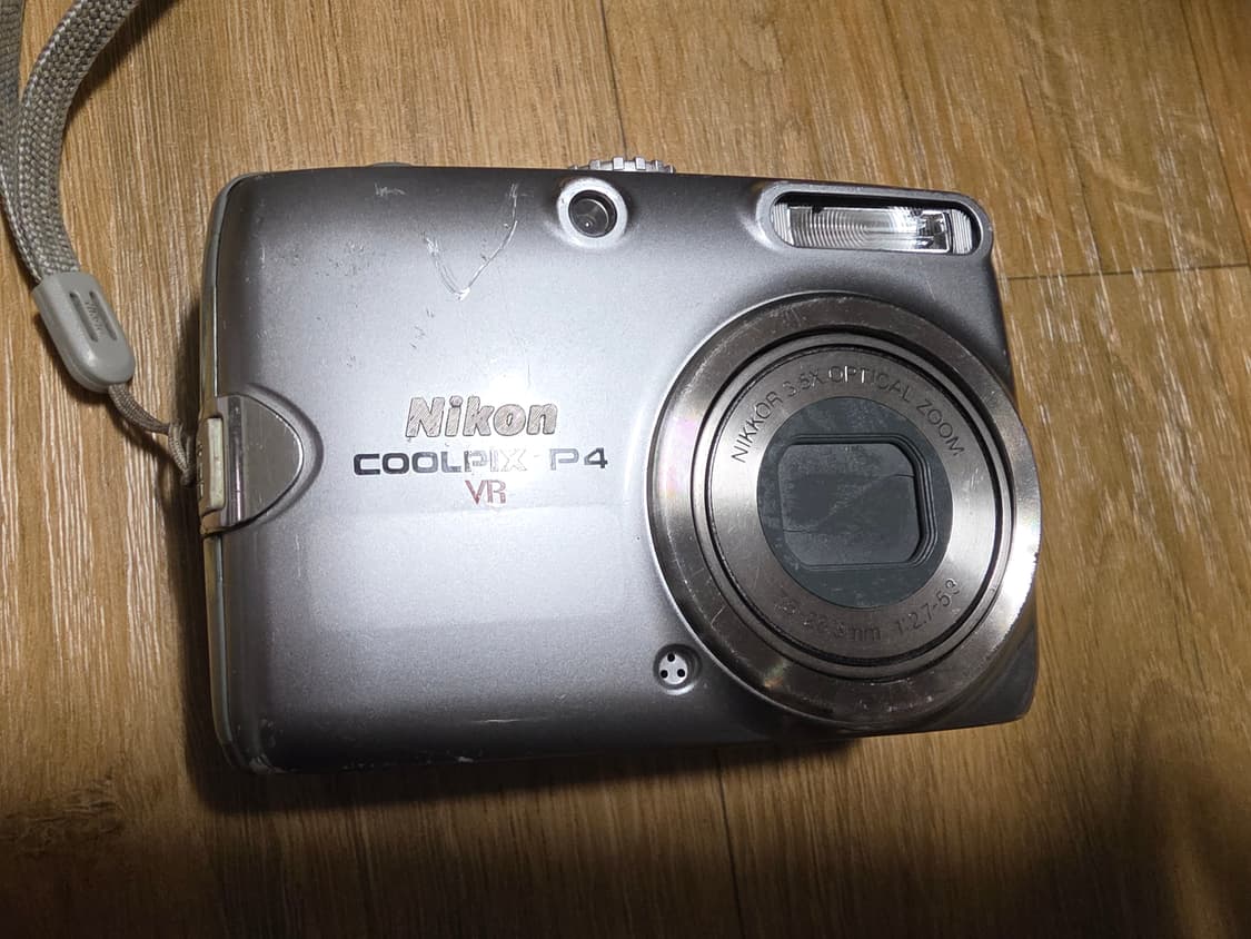 니콘 쿨픽스 p4 상품이미지1