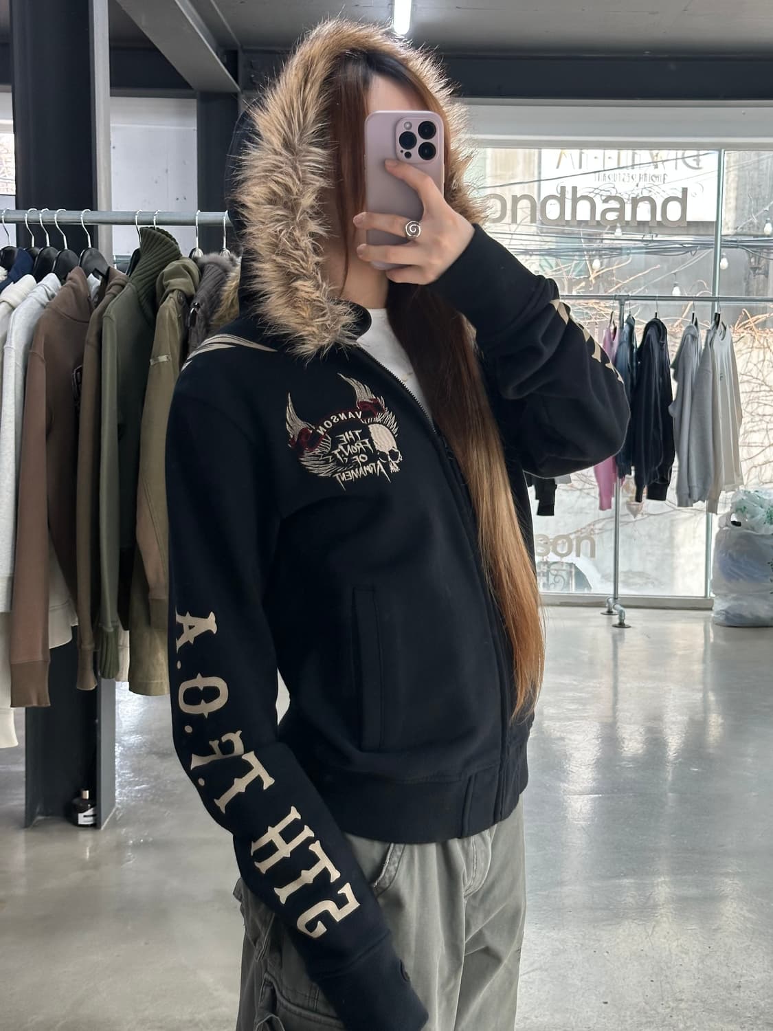 벤슨 넥핸드워머 스컬윙 퍼 후드집업 상품이미지3