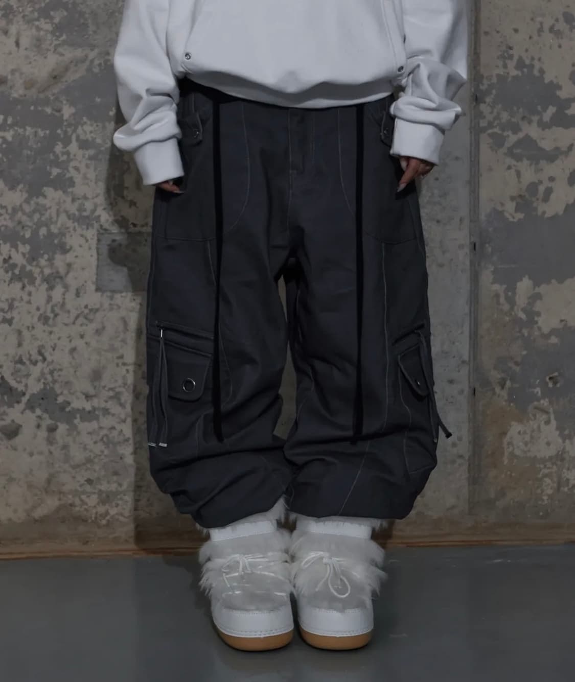 팬시클럽 크로스 포켓 카고 팬츠 (차콜) 상품이미지2