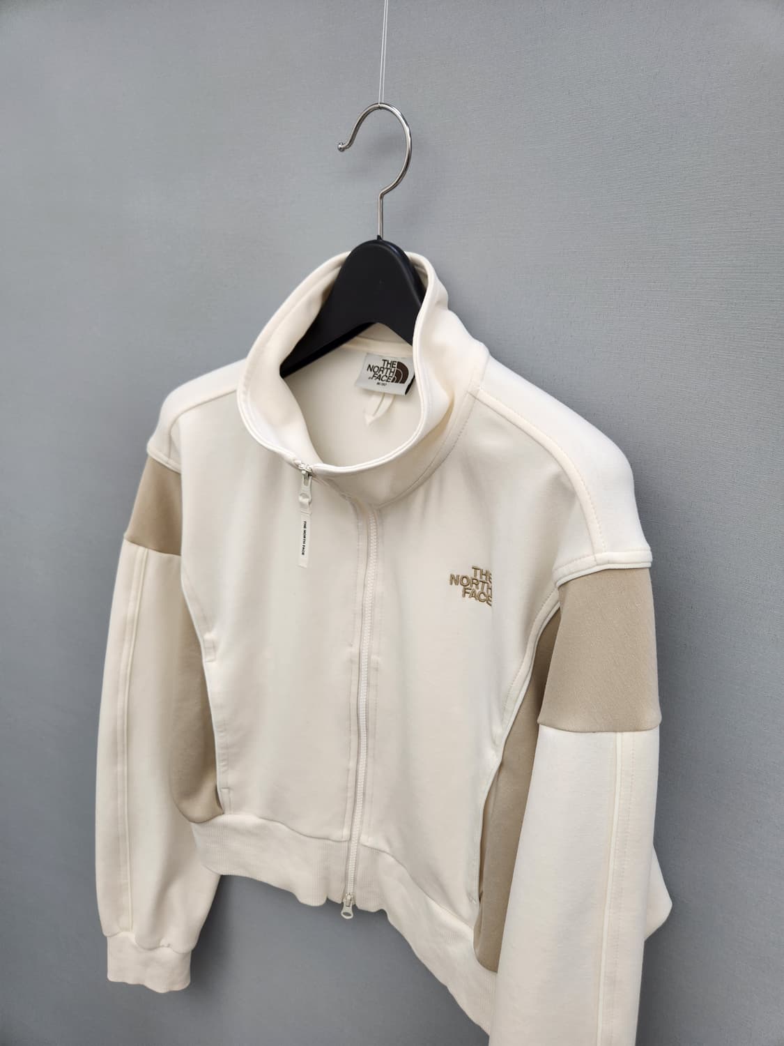 여성 테크 런 트레이닝 자켓 상품이미지2