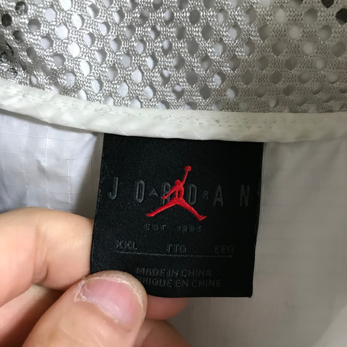 나이키 조던 흰색 오버핏 바람막이 상품이미지4