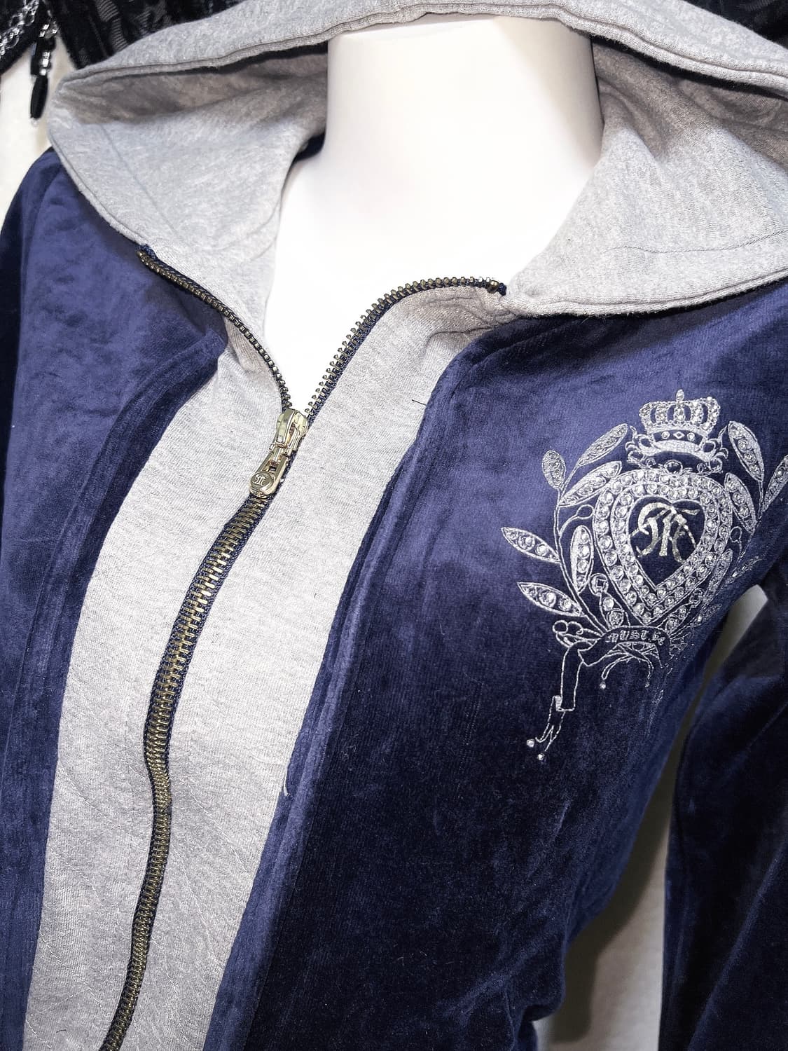 오네갸루 y2k 와투케 펑크 시부야 쥬꾸깔 큐빅 벨벳 후드 집업 핀터 상품이미지5