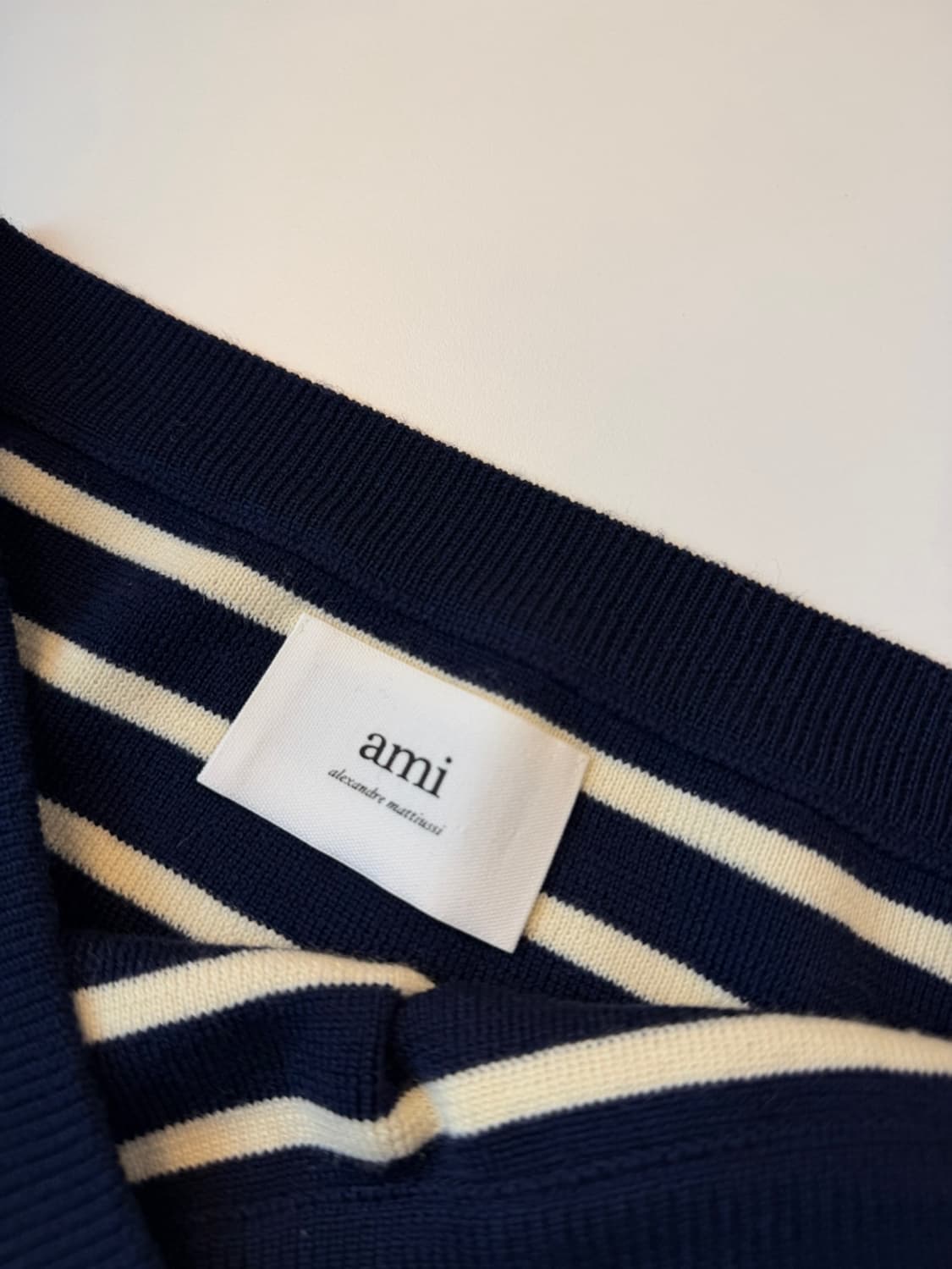 아미 스트라이프 오프 숄더 슬리브리스 상품이미지6