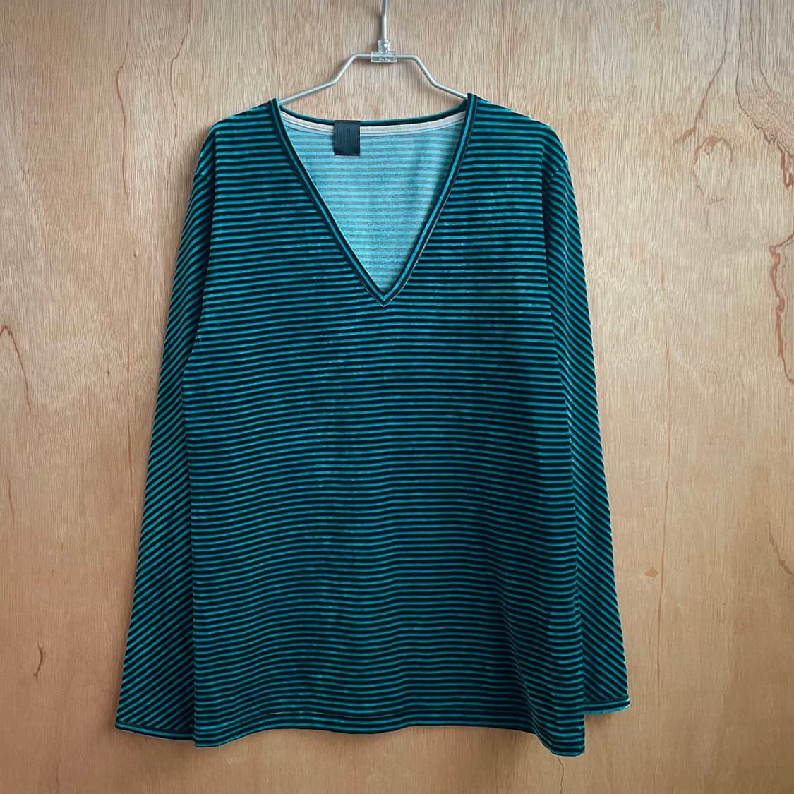 엔헐리우드 벨루어 스트라이프 티셔츠 상품이미지3