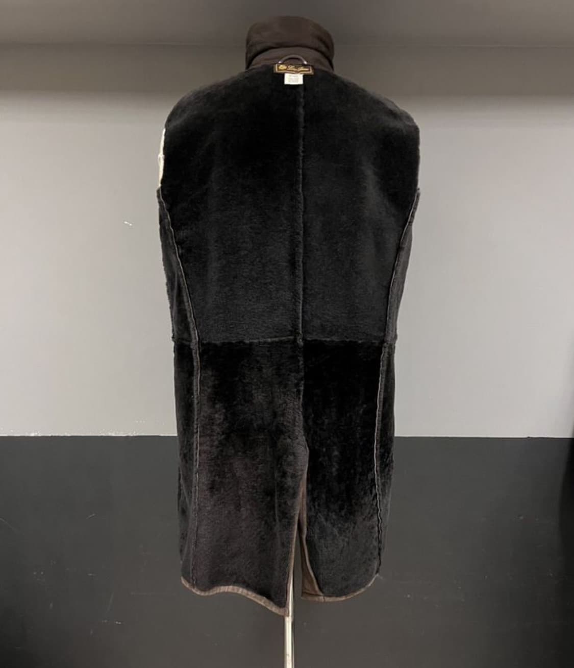 로로 피아나 싱글 히든-버튼코트(무통-램스킨)52 사이즈-해외발송 상품이미지6