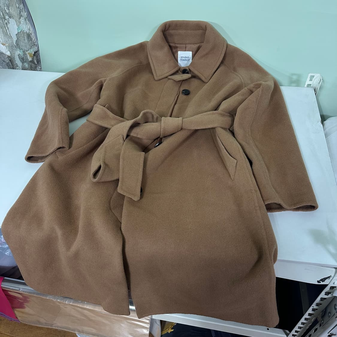 우먼OS 스튜디오톰보이 베이지 루즈핏 로브 핸드메이드 울코트 상품이미지2