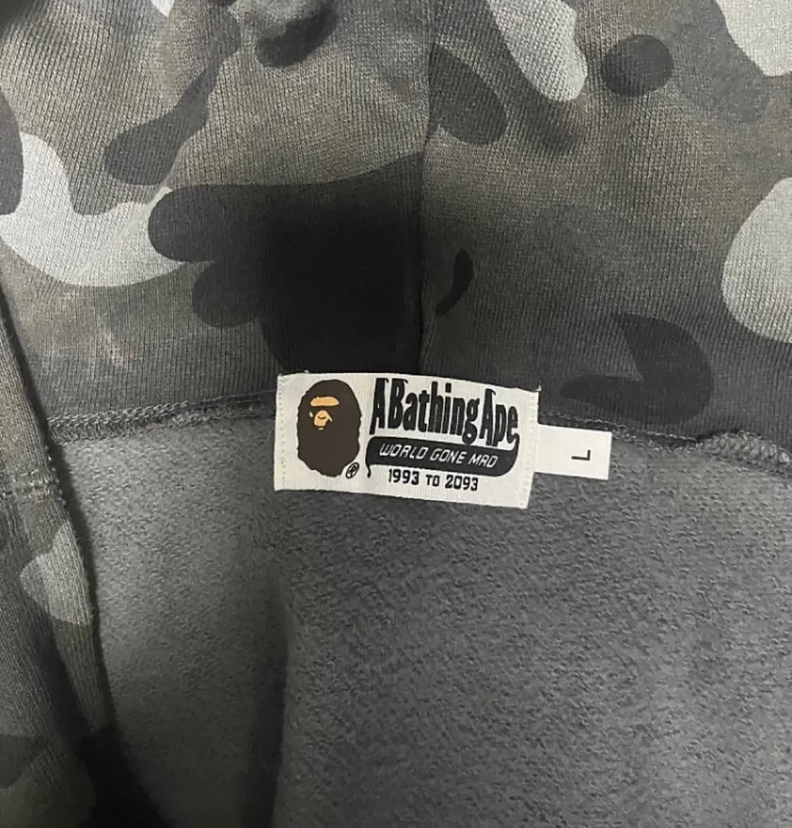 베이프 흑계 샤크 후드집업 판매 상품이미지5