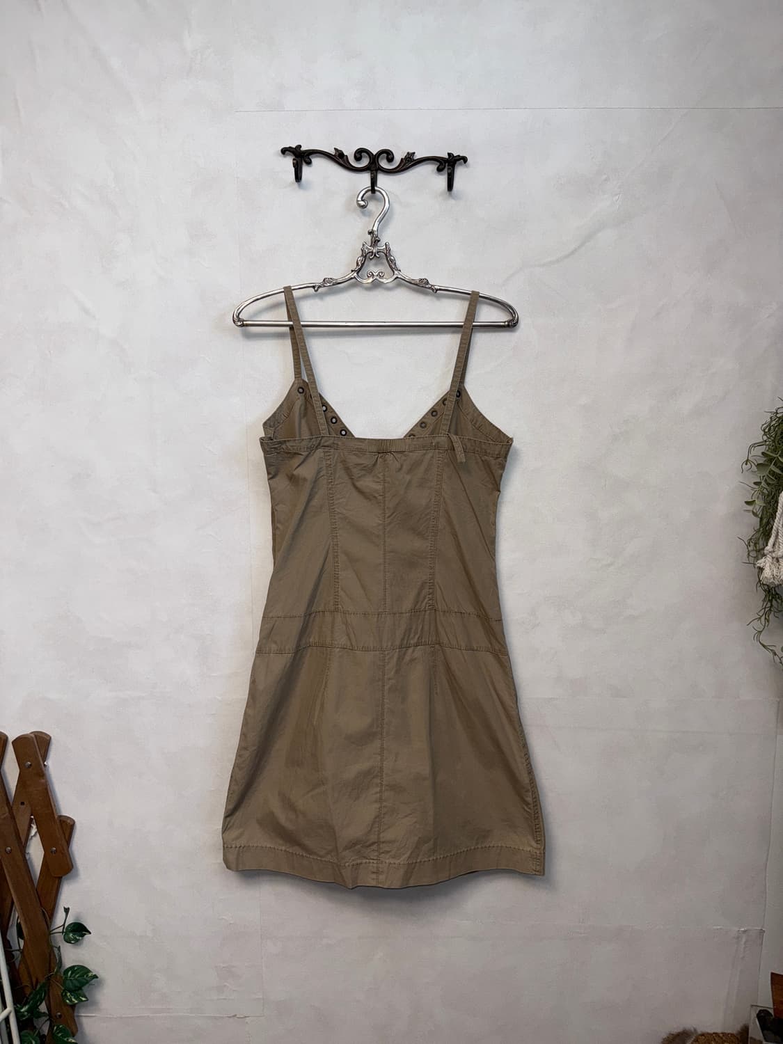 Beige eyelet punching wrinkle strap ops 상품이미지3