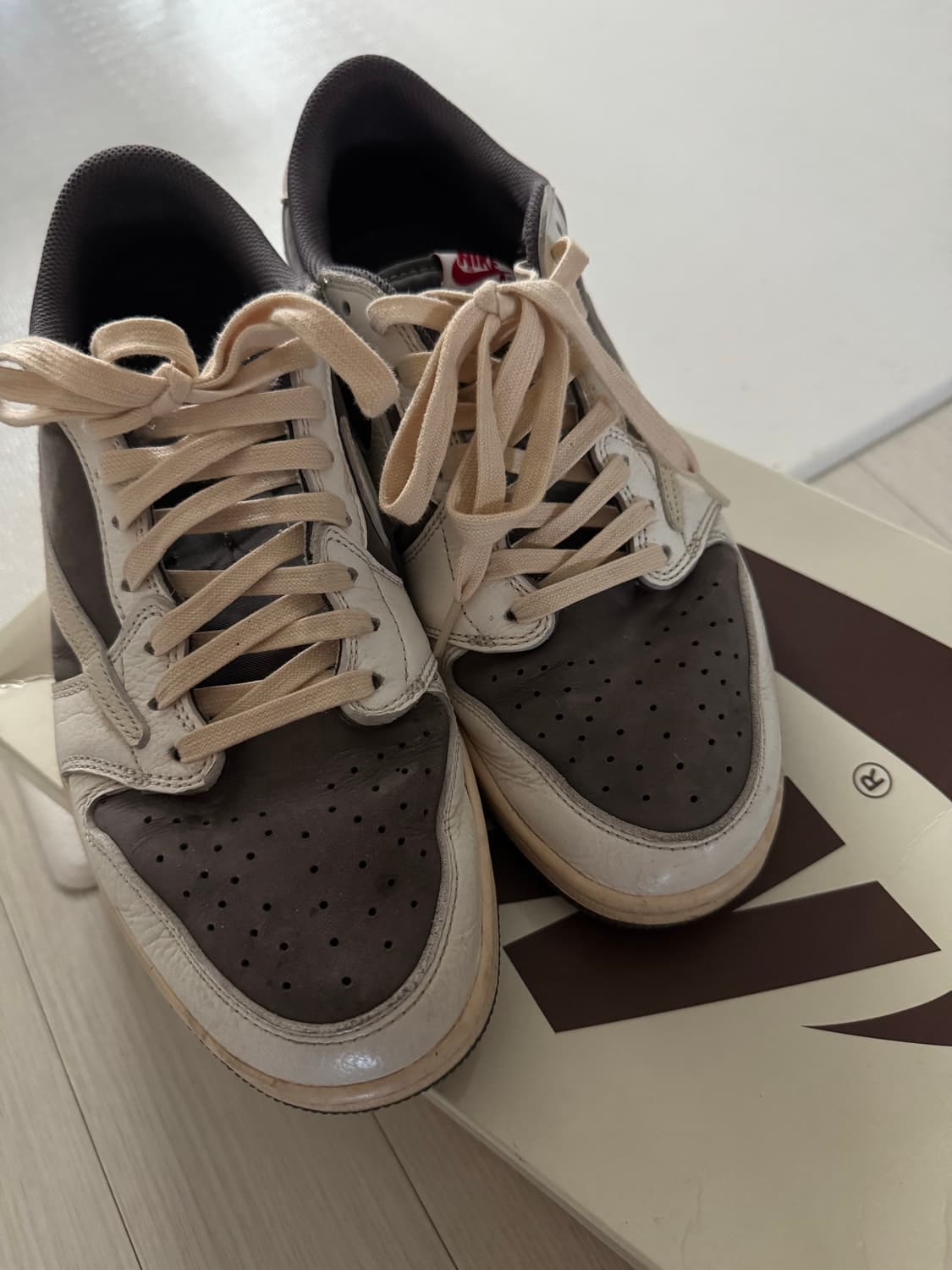 (280)나이키 조던1로우 트래비스스캇 리버스모카 상품이미지3