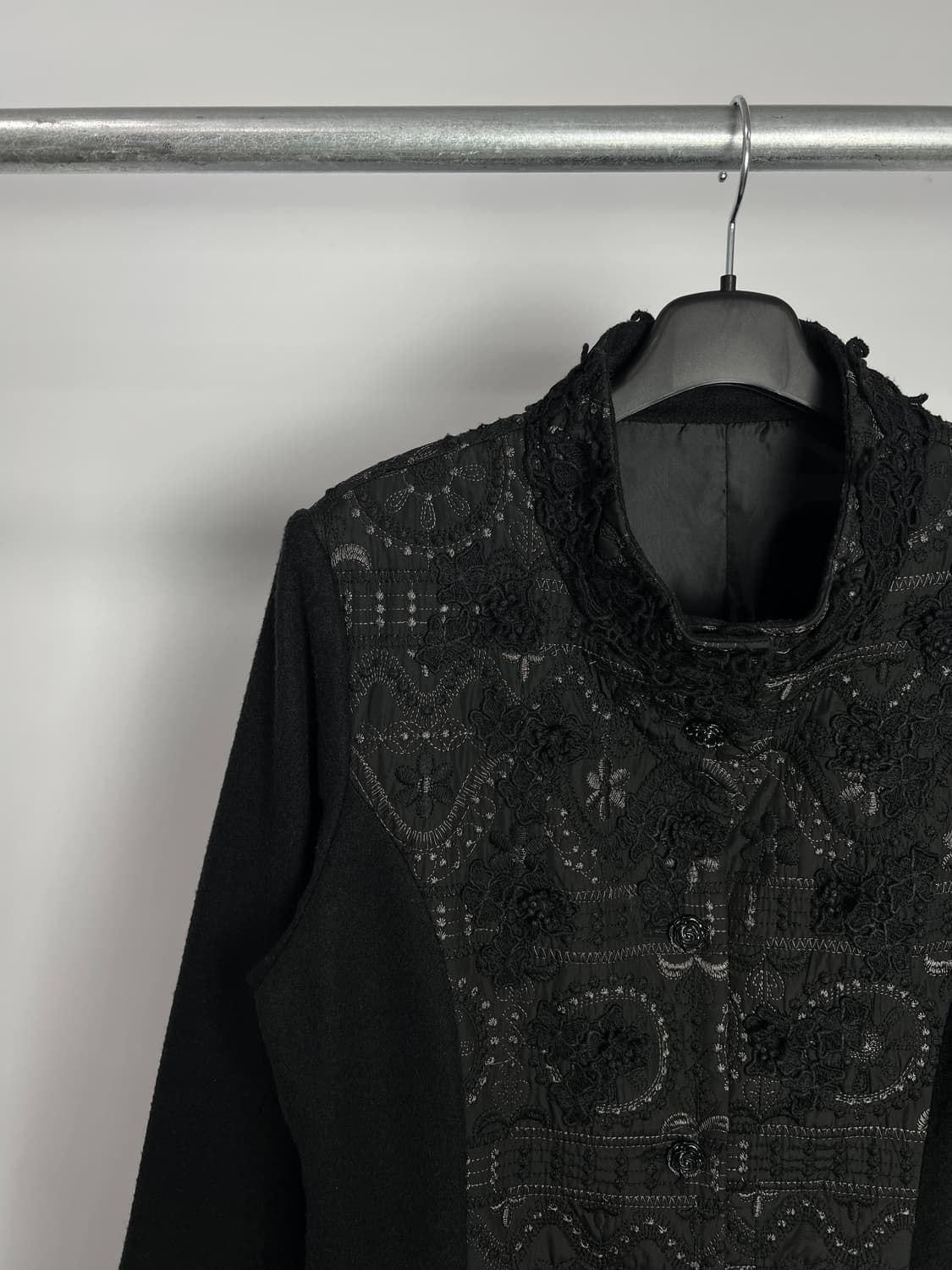 NOA-GE 자수 디테일 코트 상품이미지2