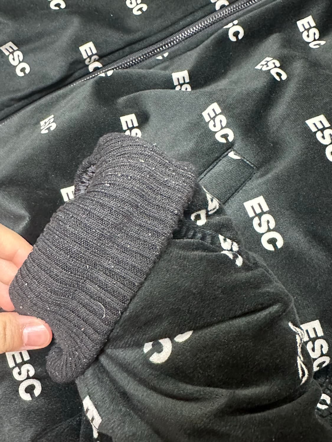 ESC studio 벨벳 크롭 봄버점퍼 상품이미지3