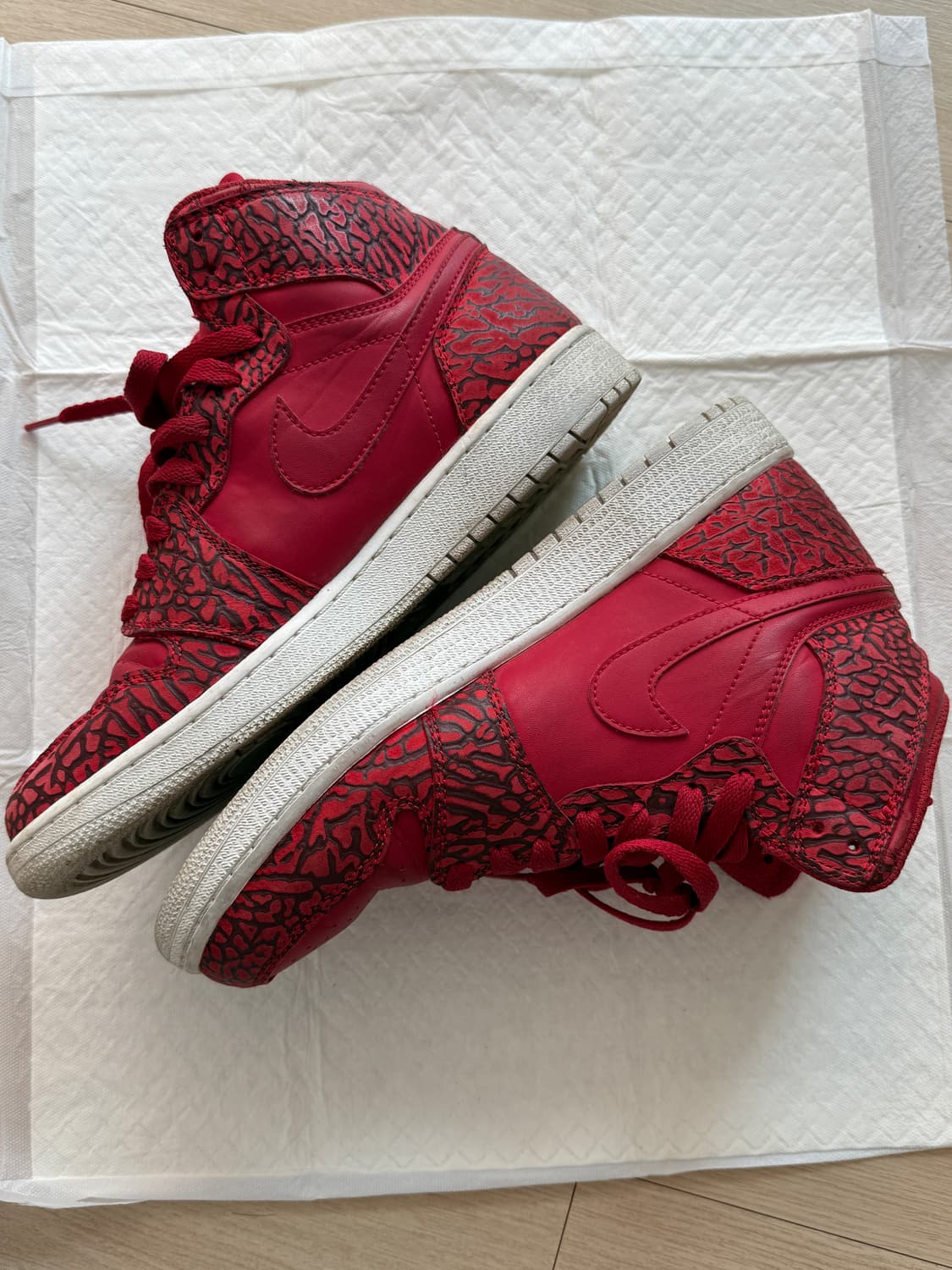 (250) 조던 1 레트로 레드 엘리펀트 프린트 상품이미지4