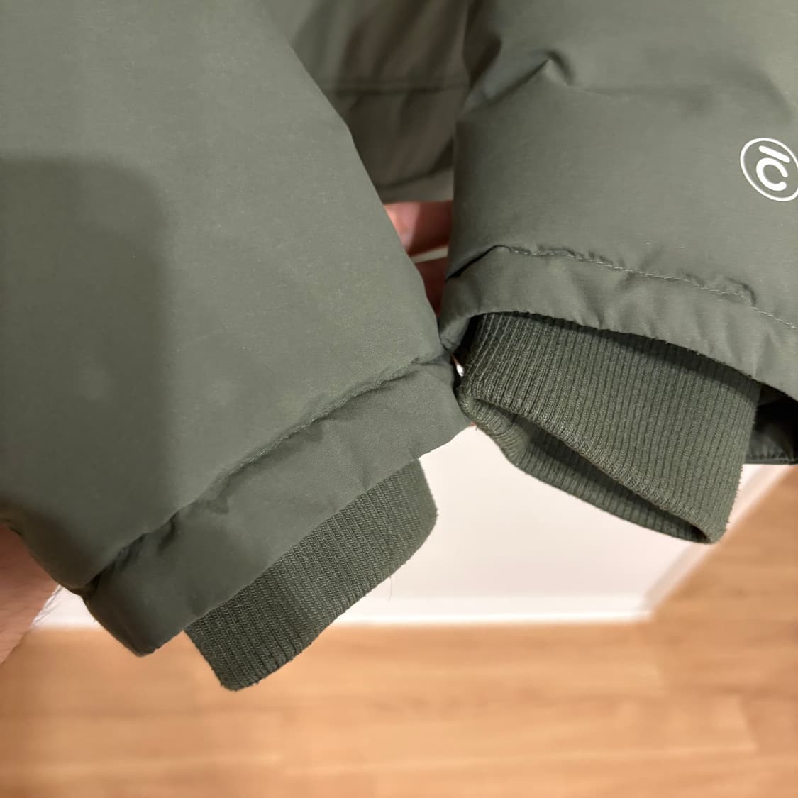 커버낫 울버린 패딩 올리브 미디엄 상품이미지3