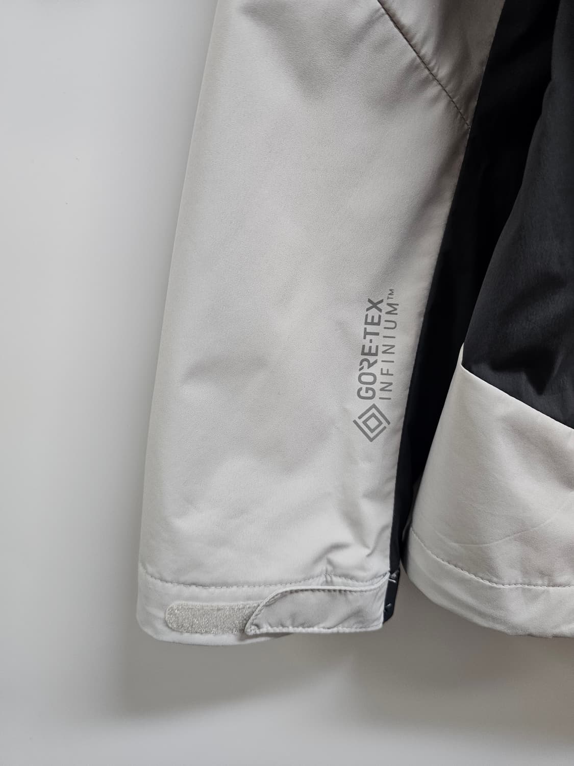 네파 여성 고어텍스 후드 바람막이 105 상품이미지3