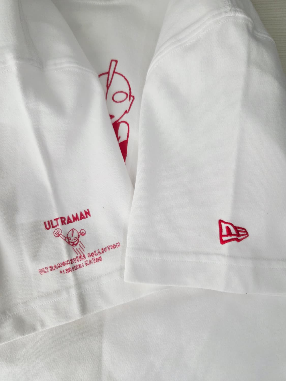 뉴에라 울트라맨 흰색 반팔 티셔츠_100 상품이미지5