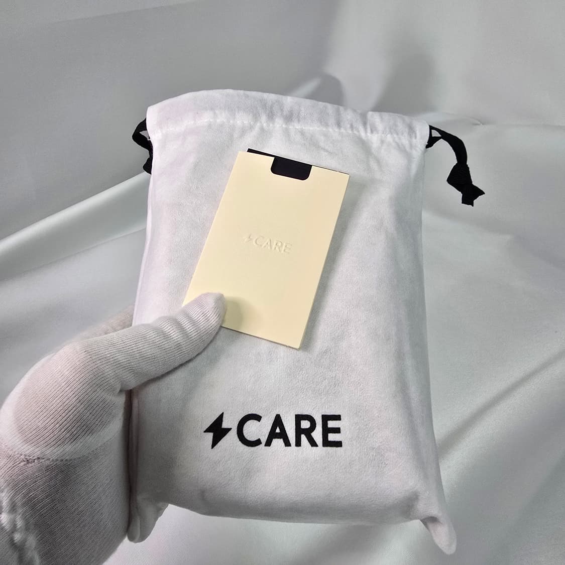 미우미우 마테라쎄  블랙 반지갑 상품이미지6