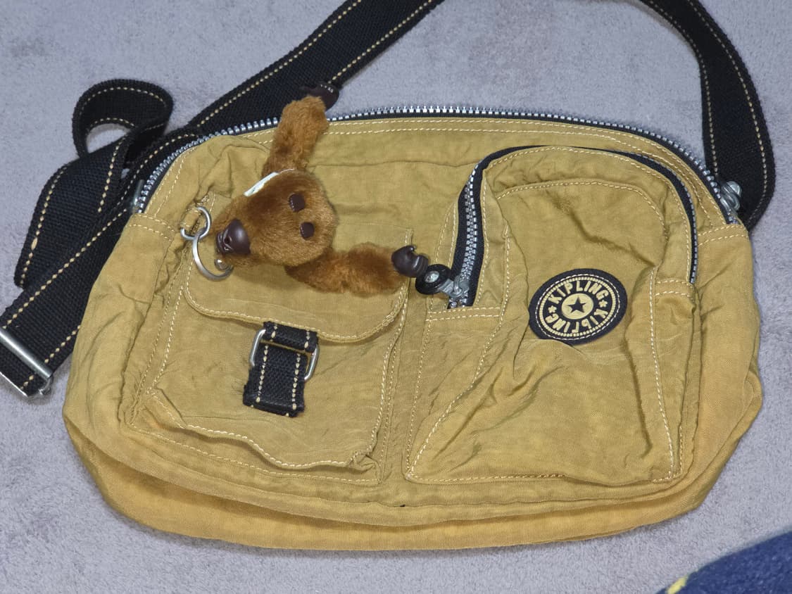 키플링 카멜 크로스백 상품이미지1