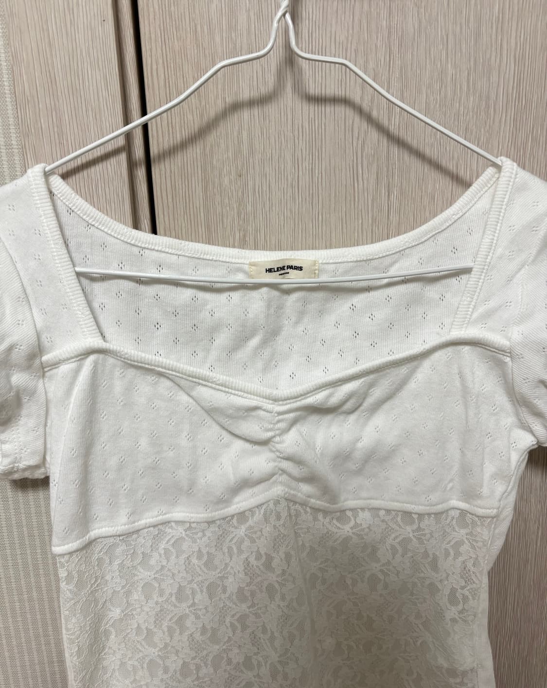 헬레네파리스 펀칭 콤비 레이스 하프 티셔츠 화이트 판매합니다 상품이미지3