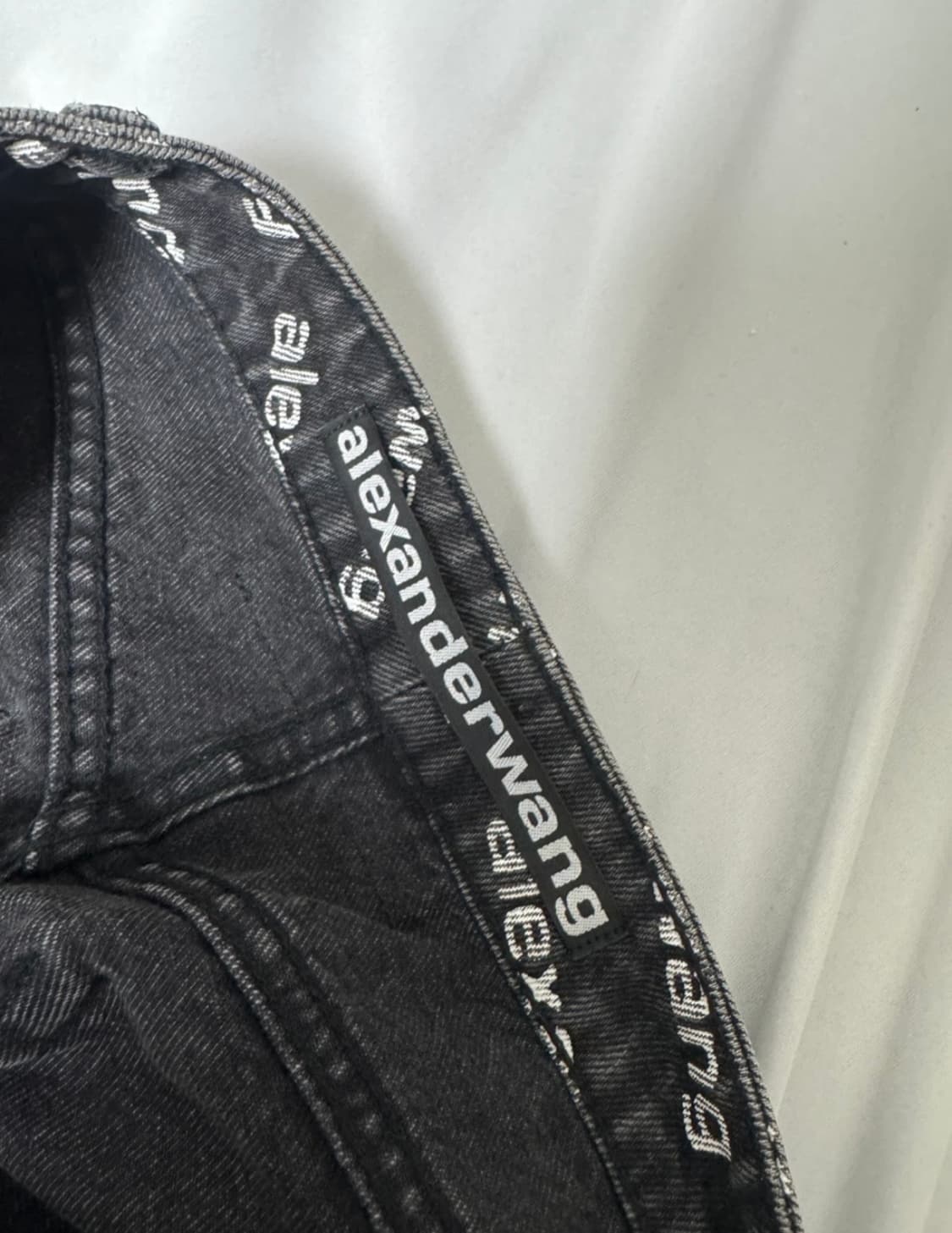 (현재62만) 알렉산더왕 바이트 로고 데님 쇼츠 상품이미지3