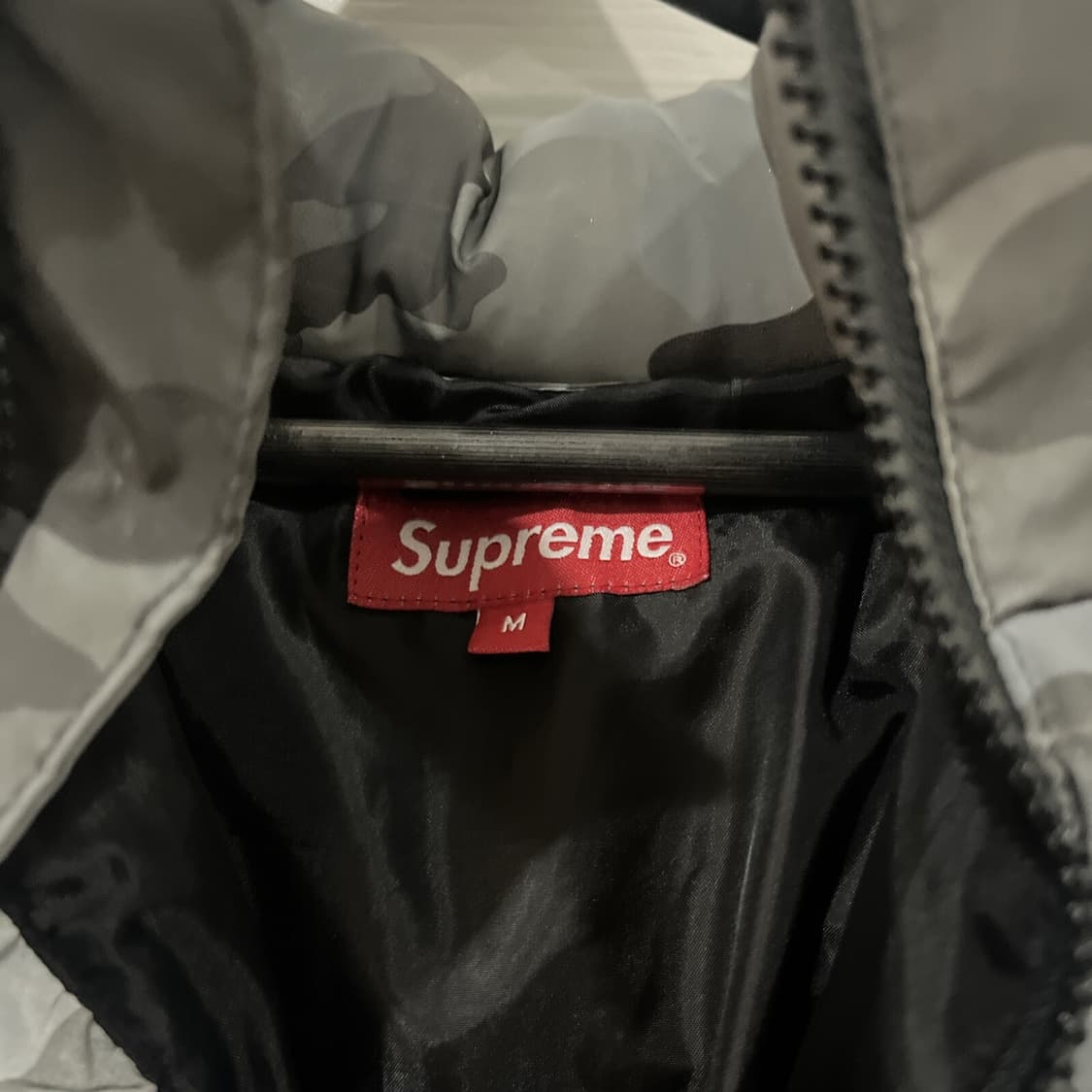 18FW 슈프림 리플렉티브 다운 패딩 자켓 카모 상품이미지4