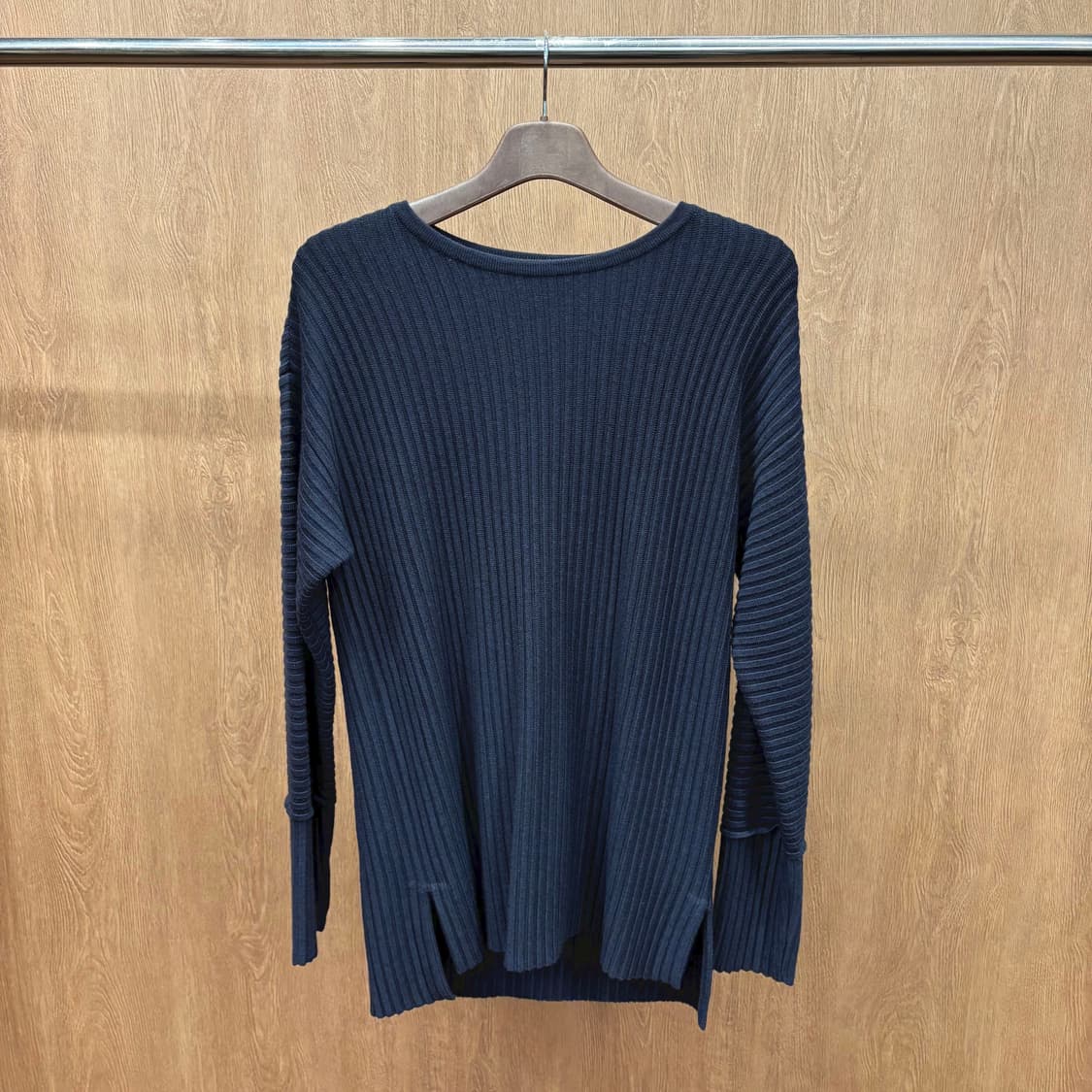 시스템 라운드넥 긴팔 골지 롱 니트 사이드 슬릿 디테일 루즈핏 네이비 상품이미지2