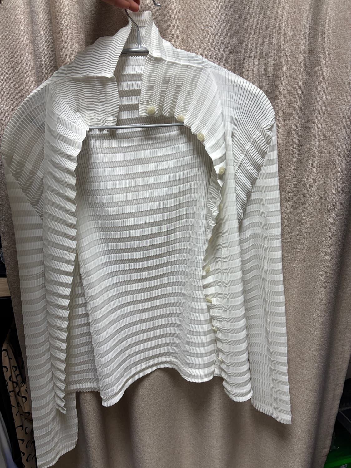 이세이미야케 화이트 플리츠 셔츠 상품이미지1