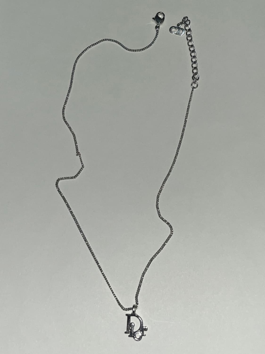 디올 미니 오블리크 목걸이 상품이미지4