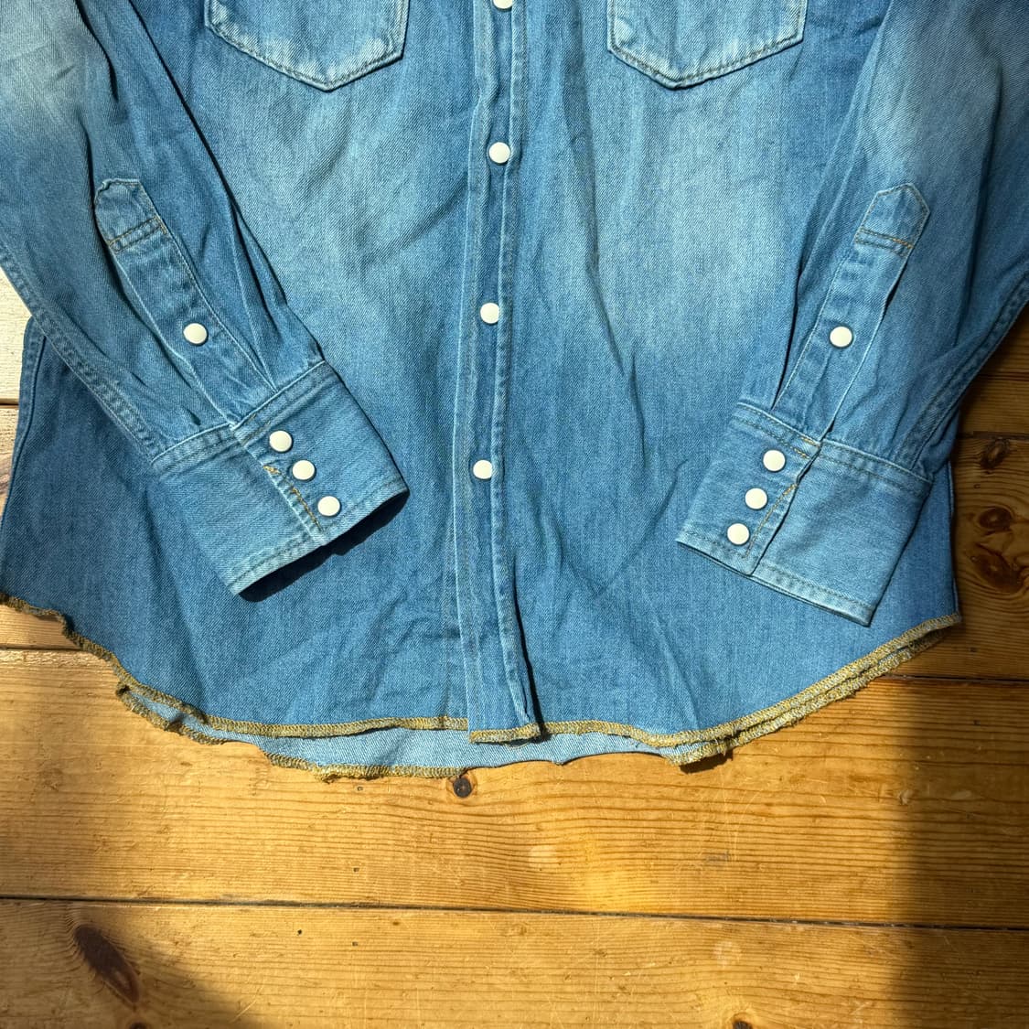 프릭스스토어 웨스턴 데님셔츠 워싱 상품이미지5
