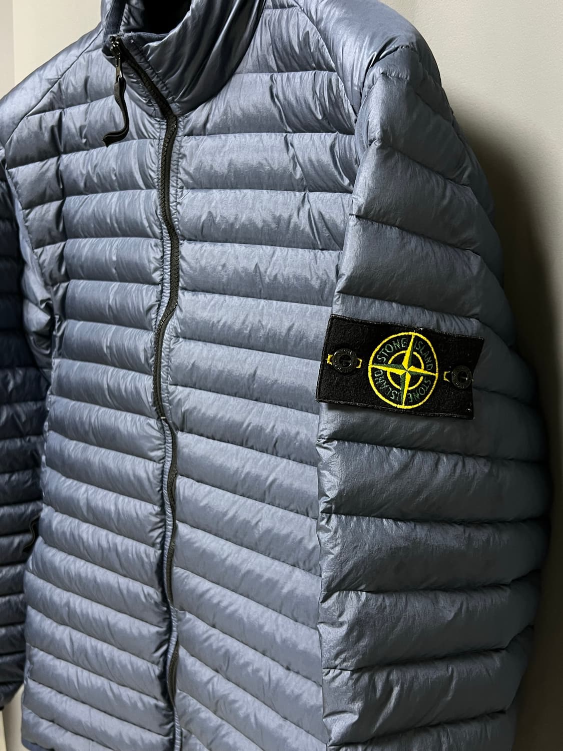 [정품] 신형 23SS / 스톤아일랜드 룸우븐 경량패딩 L 아비오 블루 상품이미지2