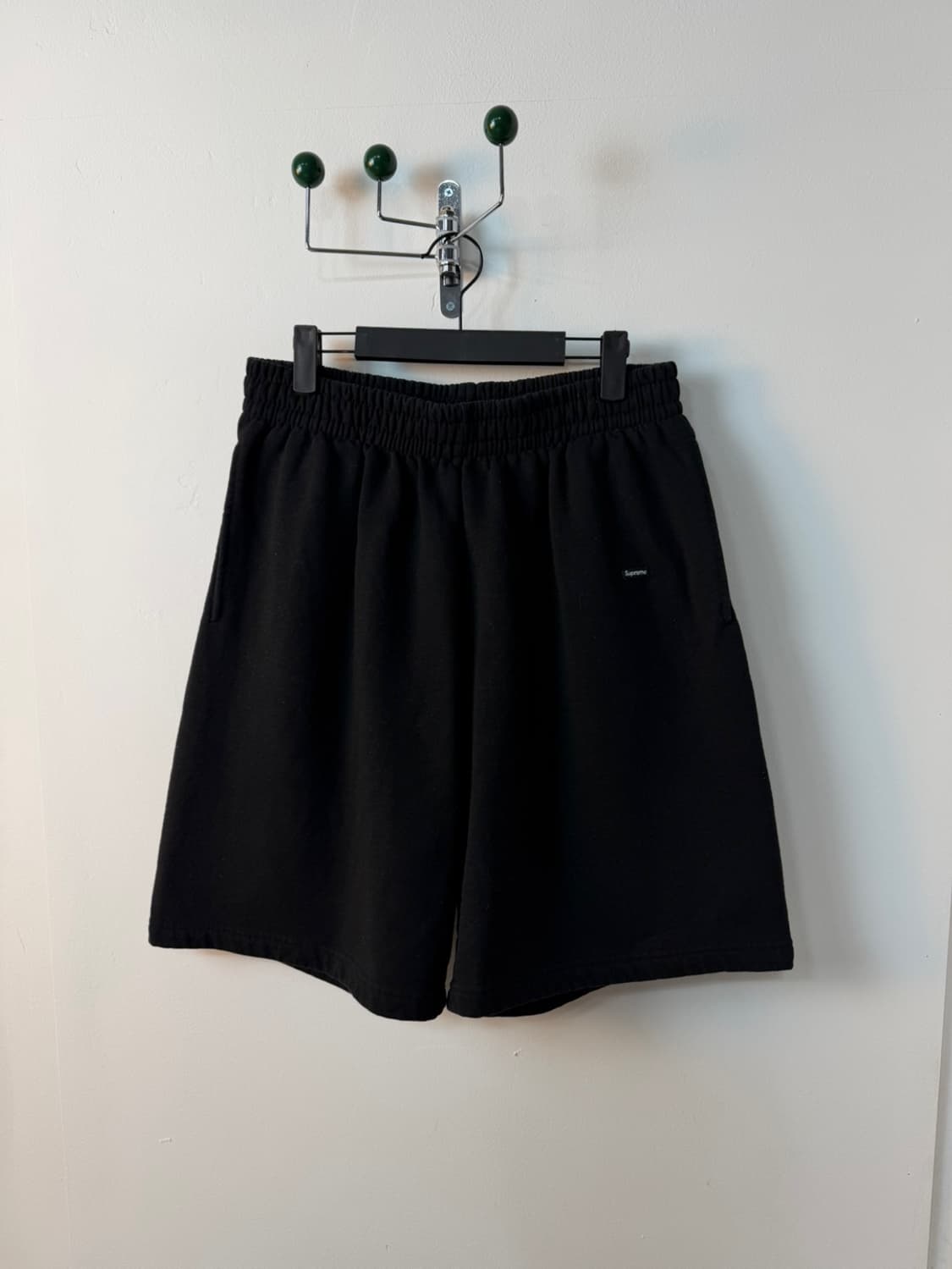 슈프림 스몰 박스 로고 스웻쇼츠 상품이미지1