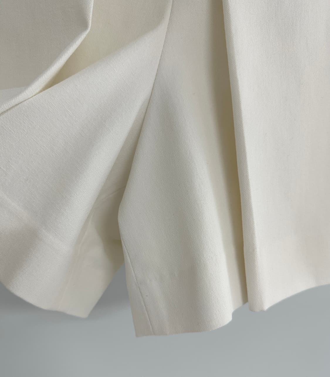 [준지] 여성 린넨 블랜디드 플립 디테일 쇼츠 상품이미지4