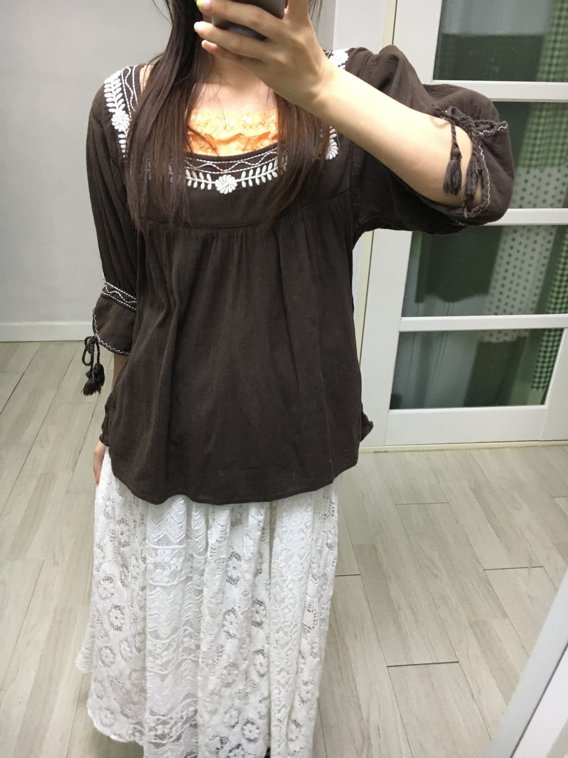 브라운 자수 블라우스 상품이미지9