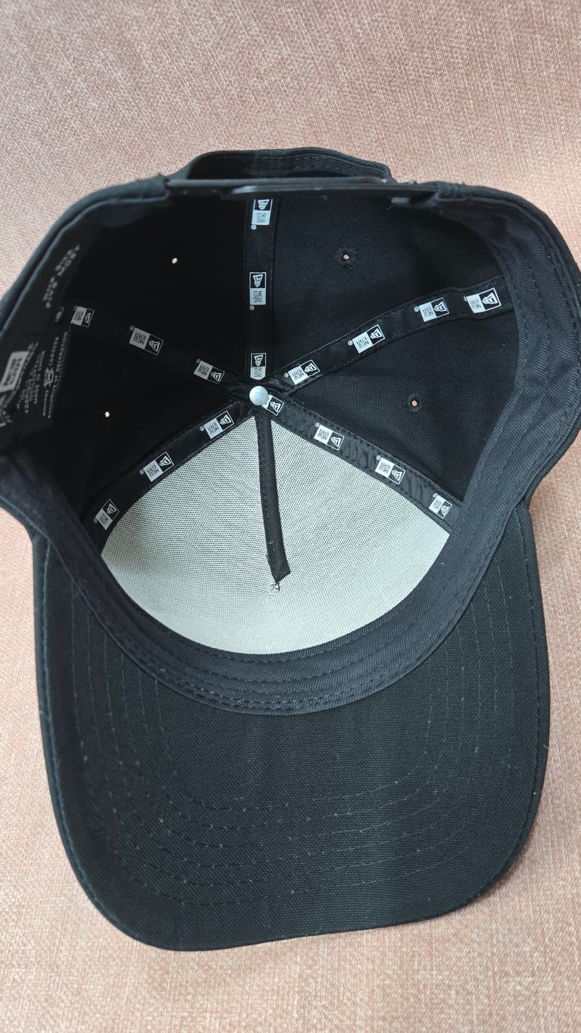 [정품] 뉴에라 NYC 자수 볼캡 블랙 (9FORTY/상태 최상) 상품이미지6