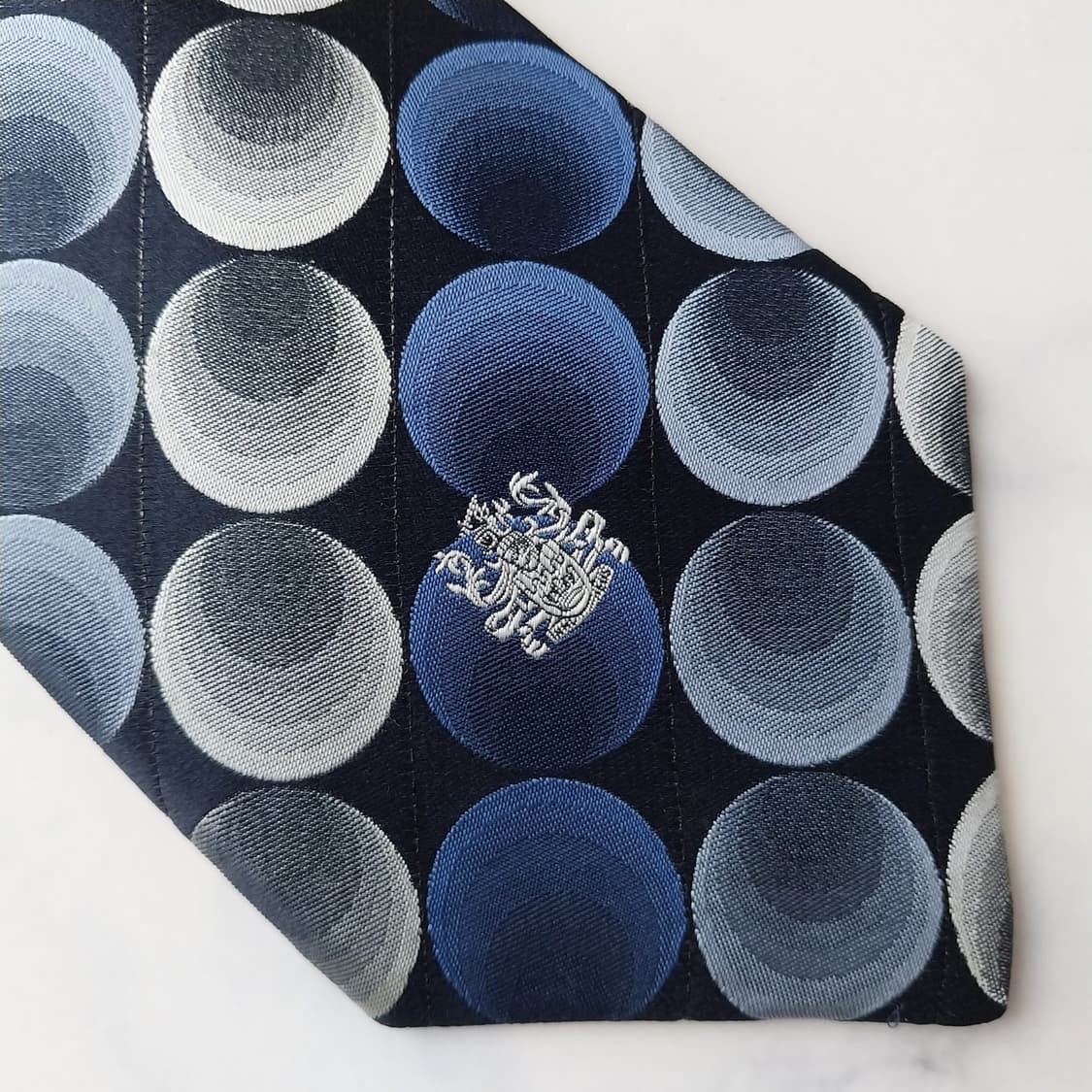 아쿠아스큐텀 실크 블루 도트 패턴 넥타이 9.5cm A+등급 K2095
 상품이미지6