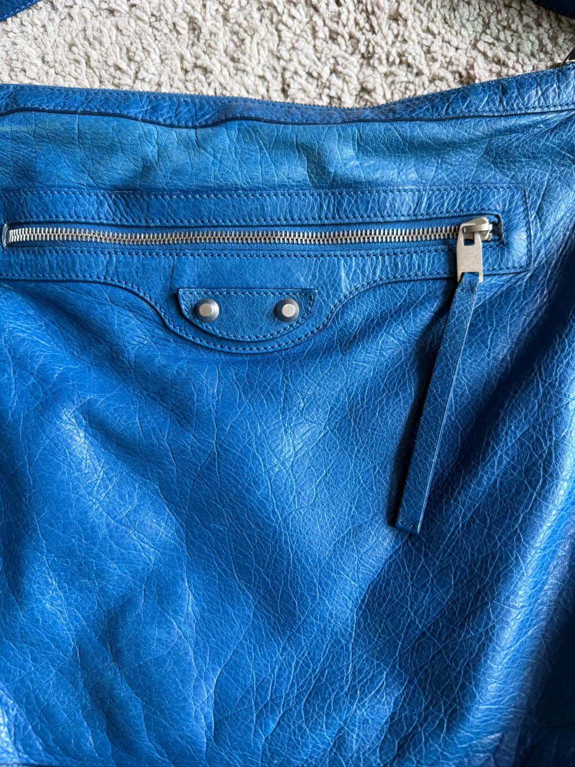 발렌시아가 클래식 데이 모터백 상품이미지2