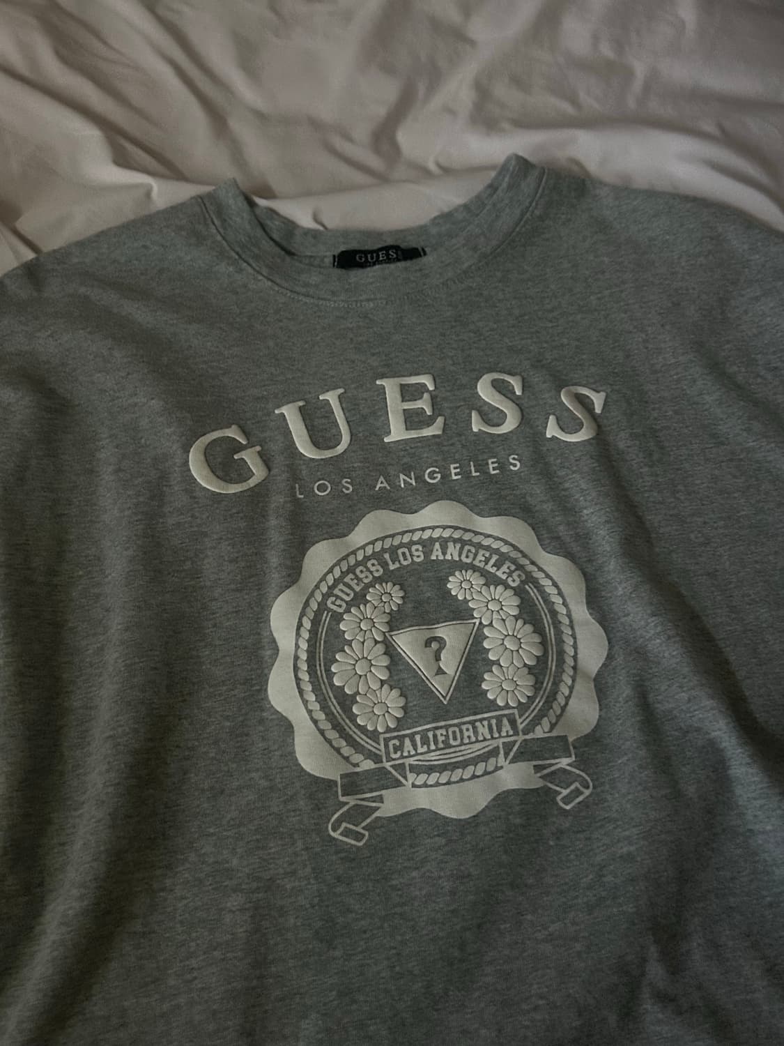 게스 반팔티  상품이미지2